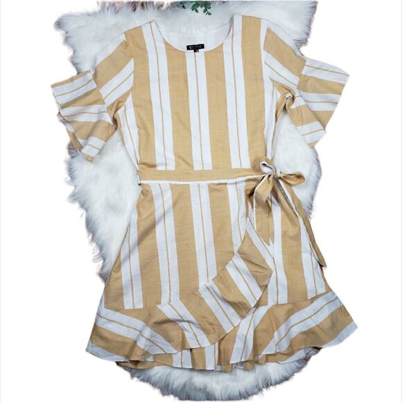 ✨ Striped Wrap Front Dress✨ - Picture 4 of 6